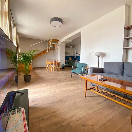 Spacious 2 Story Loft W Balcony Near Opera, Andrassy ブダペスト エクステリア 写真