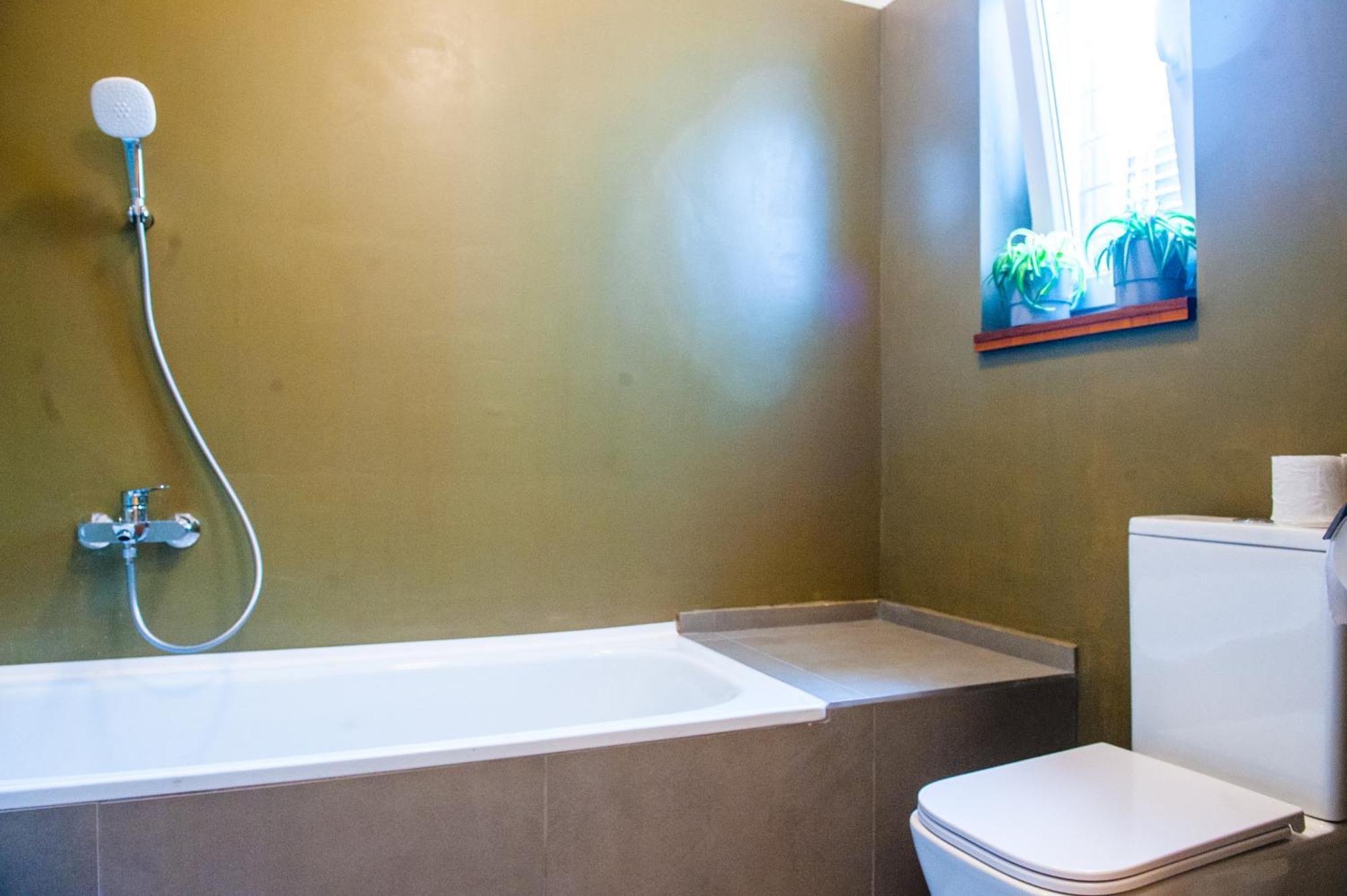 Spacious 2 Story Loft W Balcony Near Opera, Andrassy ブダペスト エクステリア 写真
