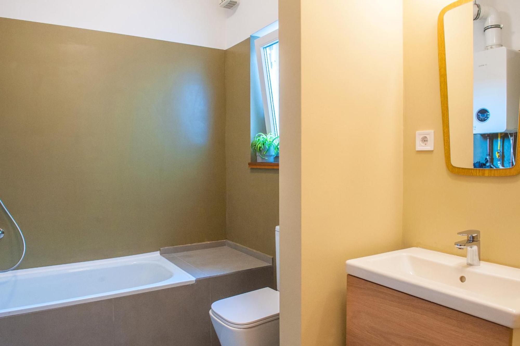 Spacious 2 Story Loft W Balcony Near Opera, Andrassy ブダペスト エクステリア 写真